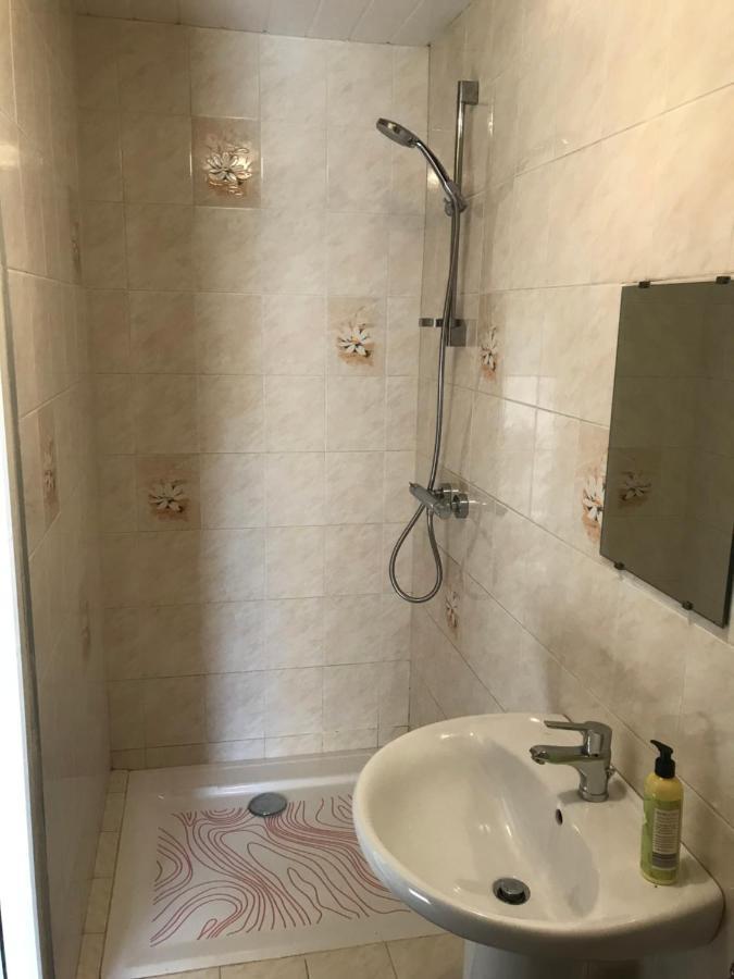 Metris De La Place Apartment Corre ภายนอก รูปภาพ